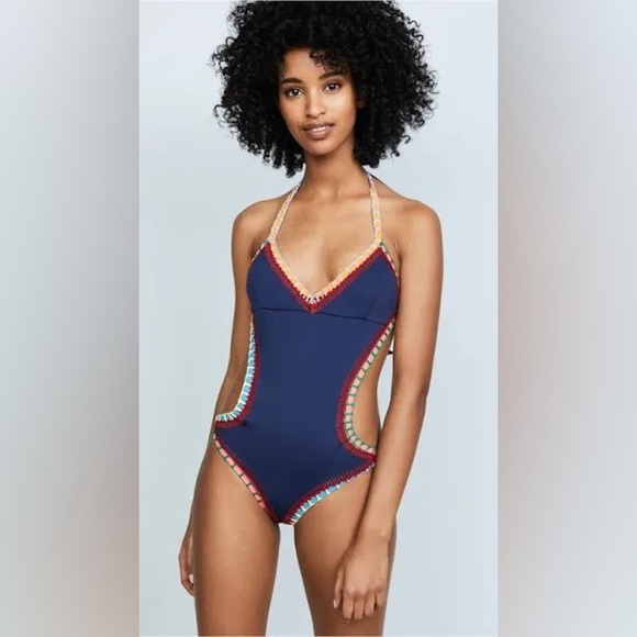 KIINI
Tasmin Mono Maillot Croquet-trimmed Swimsuit - Picture 6 of 10